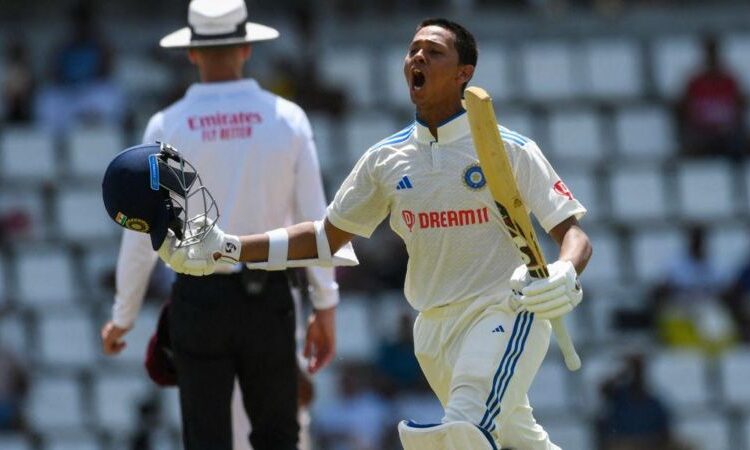 ஜெய்ஸ்வால்: மேற்கிந்தியத் தீவுகளை மிரள வைத்த இளைஞன்