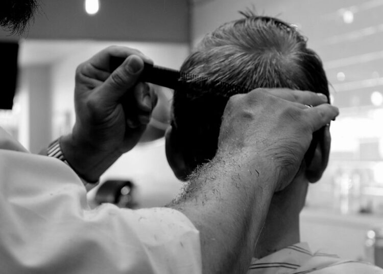 சலூன் கடை!