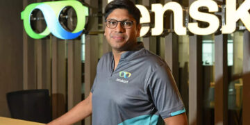 புதிய தொழில் முனைவோரின் நம்பிக்கை நாயகன் பியூஷ் பன்சல்: “0” விலிருந்து 35,550 கோடியாக வளர்ந்த லென்ஸ்கார்ட்.