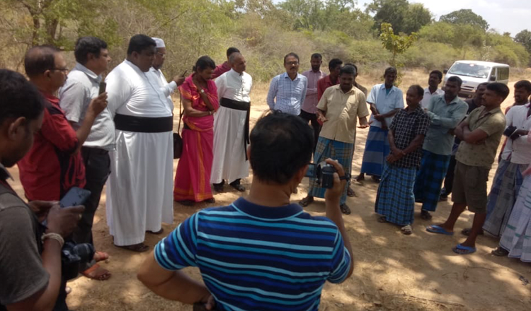 மட்டக்களப்பு மேச்சல் தரை ஆக்கிரமித்து புத்த விகாரை அமைப்பு..