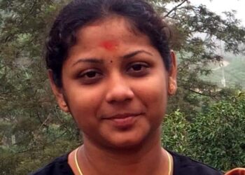 யாழ்ப்பாணப் பல்கலைக்கழக மாணவி தூக்கில் தொங்கிய நிலையில் சடலமாக மீட்பு ..