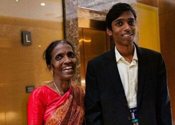 வெளிநாட்டு போட்டிகளிலும் பிரக்ஞானந்தாவுக்கு ரசம் ,சோறு.. மிக எளிமையான உணவுகளை வழங்கும் தாய் ..எதனால் ?