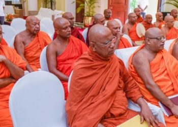 இனமுறுகல் : நிலாவெளி பௌத்த விகாரை நிர்மாணப்பணிகள் இடைநிறுத்தம் .