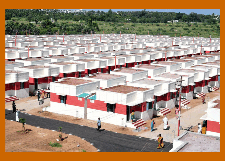 இலங்கை அகதிகளுக்கு புதிதாக கட்டப்பட்ட வீடுகளை வழங்கிய முதலமைச்சர்….