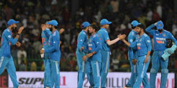 இலங்கையை தோற்கடித்து சுப்பர் 4 கிரிக்கெட் இறுதிப் போட்டிக்குள் நுழைந்தது இந்தியா.!