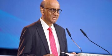 ஈழத்தமிழர் தர்மன் தனிப்பெரும்பான்மையுடன் வெற்றி பெற்று சிங்கப்பூரின் புதிய அதிபரானார்…..