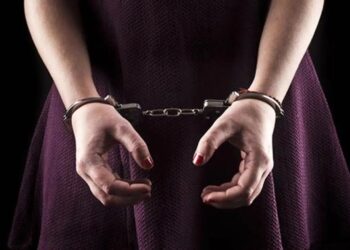 அந்தரங்க விடயங்களை நேரலையில் காணொளிகளாக  வெளியிட்டவர்கள் கைது!