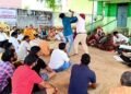 காந்தி ஜெயந்தி கூட்டத்தில் ஒருவரை ஒருவர் தாக்கிக் கொண்டதால் பரபரப்பு ஏற்பட்டது.!