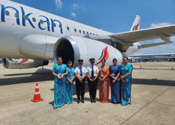 விமானங்கள் தொடர் தாமதம்: சுற்றுலா வருவாய் இன்னும் குறைவதற்கு வாய்ப்பு….