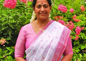 60 ஆண்டுகளை திரையுலகில்  நிறைவு செய்தார் புன்னகை அரசி கேஆர் விஜயா!