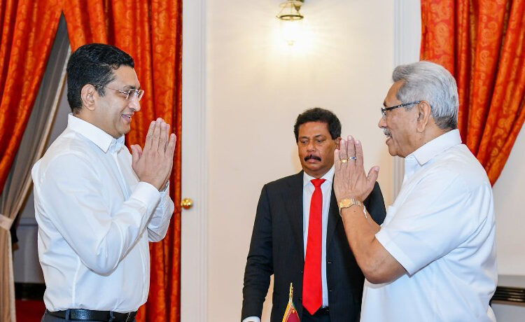 கோட்டாபயவின் முடிவை ஏற்கத் தயங்கிய அமைச்சர்.!