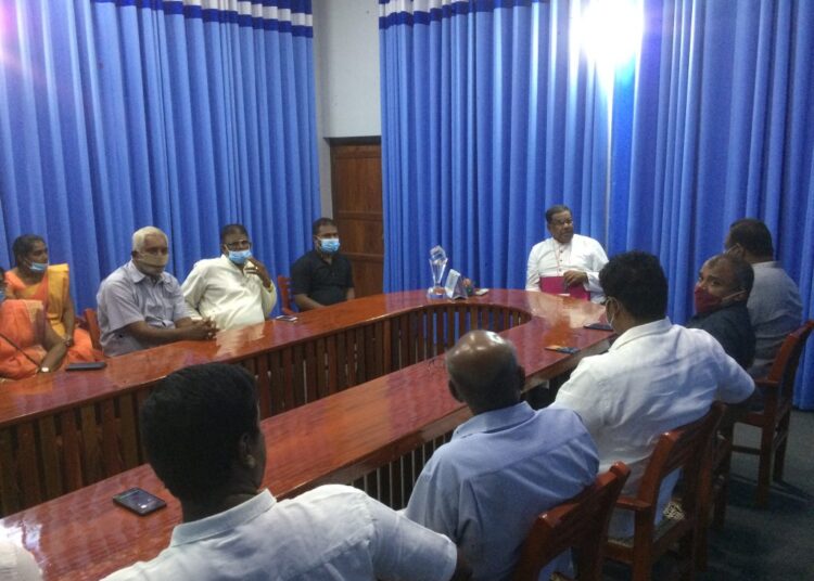 யாழ் மறைமாவட்ட ஆயரை உலக தமிழர் பேரவையினர் சந்திப்பு.!