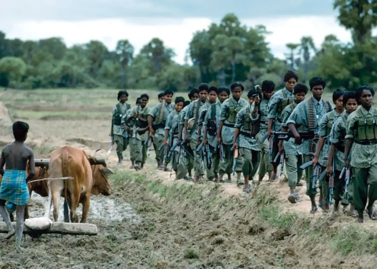 பெண்மை இங்கு புலியானதால் புறநானூறு புதிதாய் எழுதப்படுகிறது…!