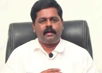 விக்கிரமபாகு தமிழர்களுக்கு சுயநிர்ணய உரிமையுண்டு என உறுதியாக கூறியவர்-எஸ்.சிறிதரன்.!