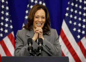 இந்திய வம்சாவளி கமலா ஹாரிஸ் அமெரிக்க ஜனாதிபதி தேர்தல் வேட்பாளராக தேர்வாக வாய்ப்பு!