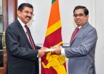 வைத்திய நிபுணர் அனில் ஜாசிங்க சுகாதார மற்றும் ஊடக அமைச்சுக்களின்செயலாளராக நியமனம்.!