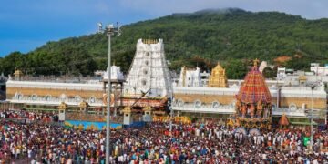 திருப்பதி கோவில் : கூட்ட நெரிசலில் சிக்கி 6 பேர் பலி ..