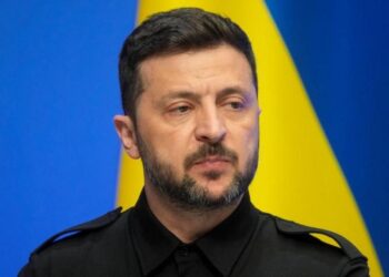 உக்ரைன் – நேட்டோ: போர் நிறுத்தத்திற்காக நேட்டோ கனவை கைவிடத் தயார் – ஜெலன்ஸ்கியின் அதிரடி அறிவிப்பு